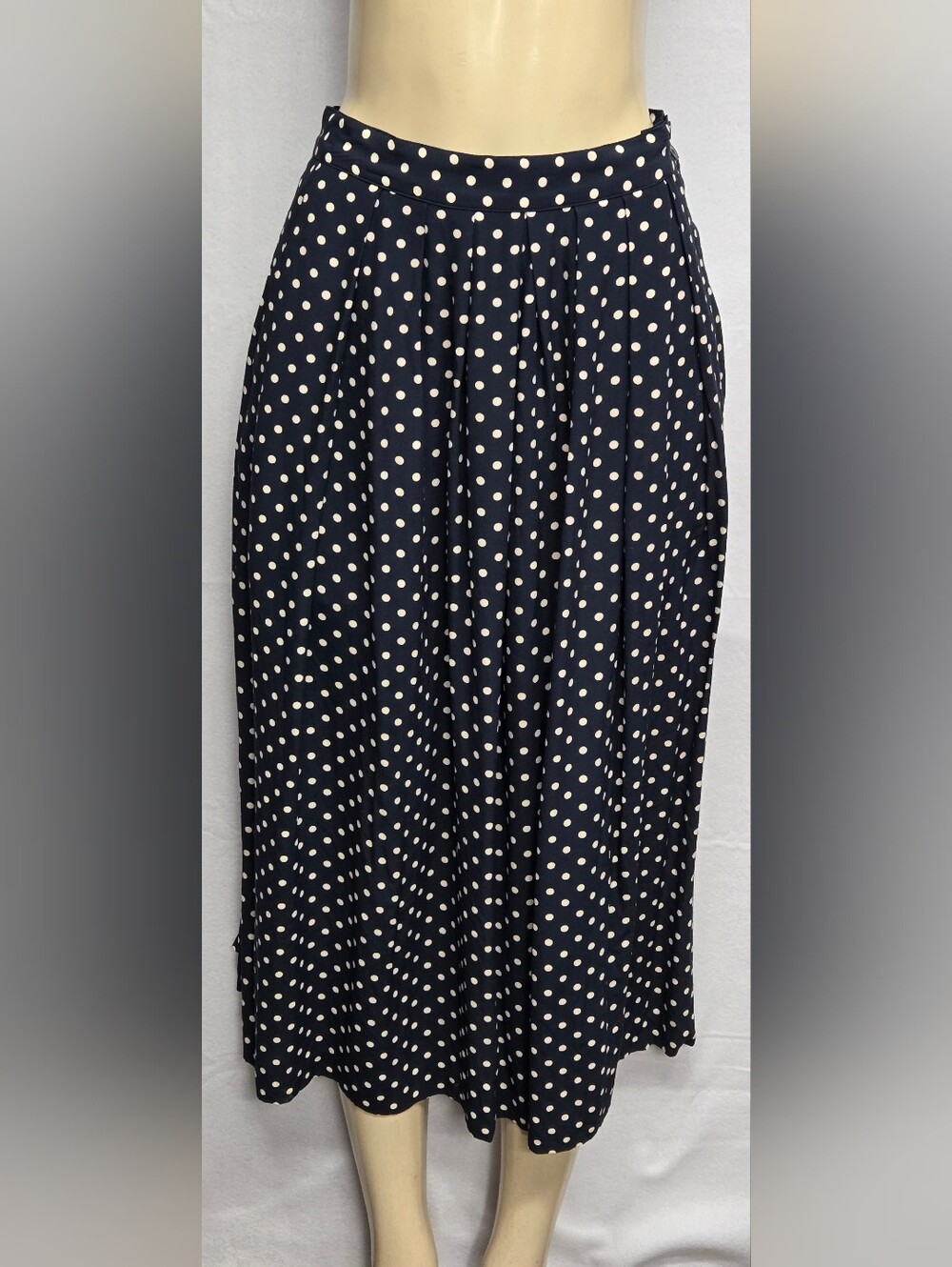 Liz Claiborne 10 Vintage Skirt Navy Blue Polka Dots A Line Pleated Pockets